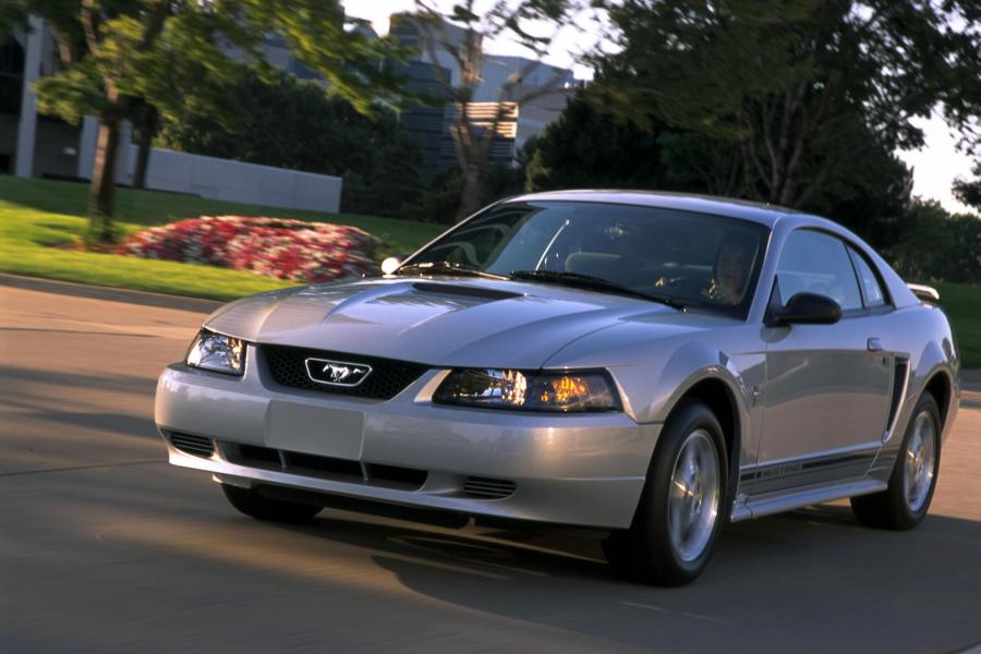  Ford Mustang 1999 года  (фото 58 из 60)